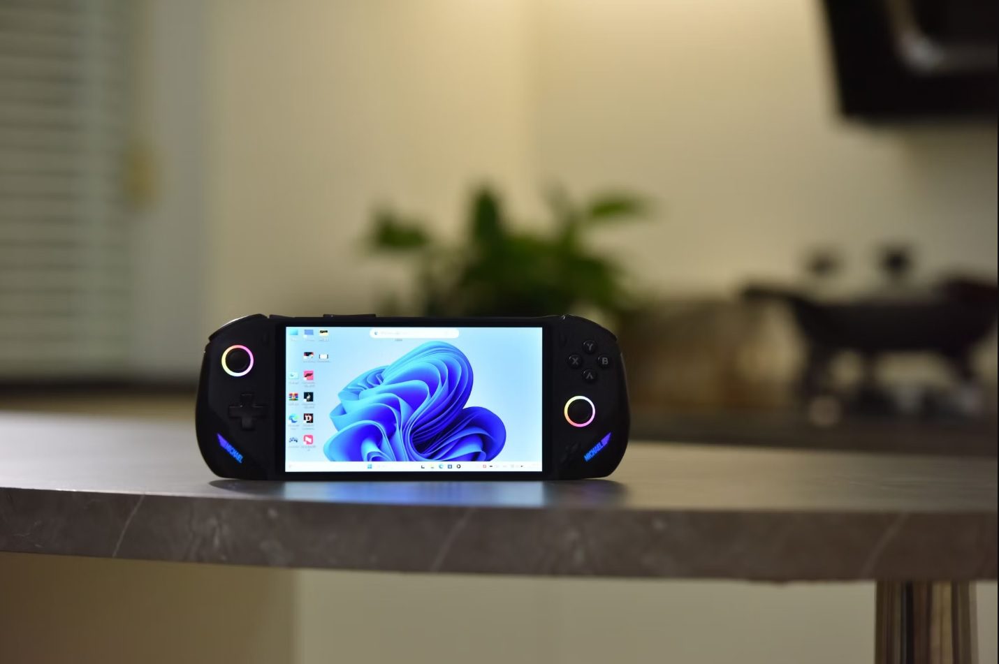 OneXFly Handheld Gaming PC